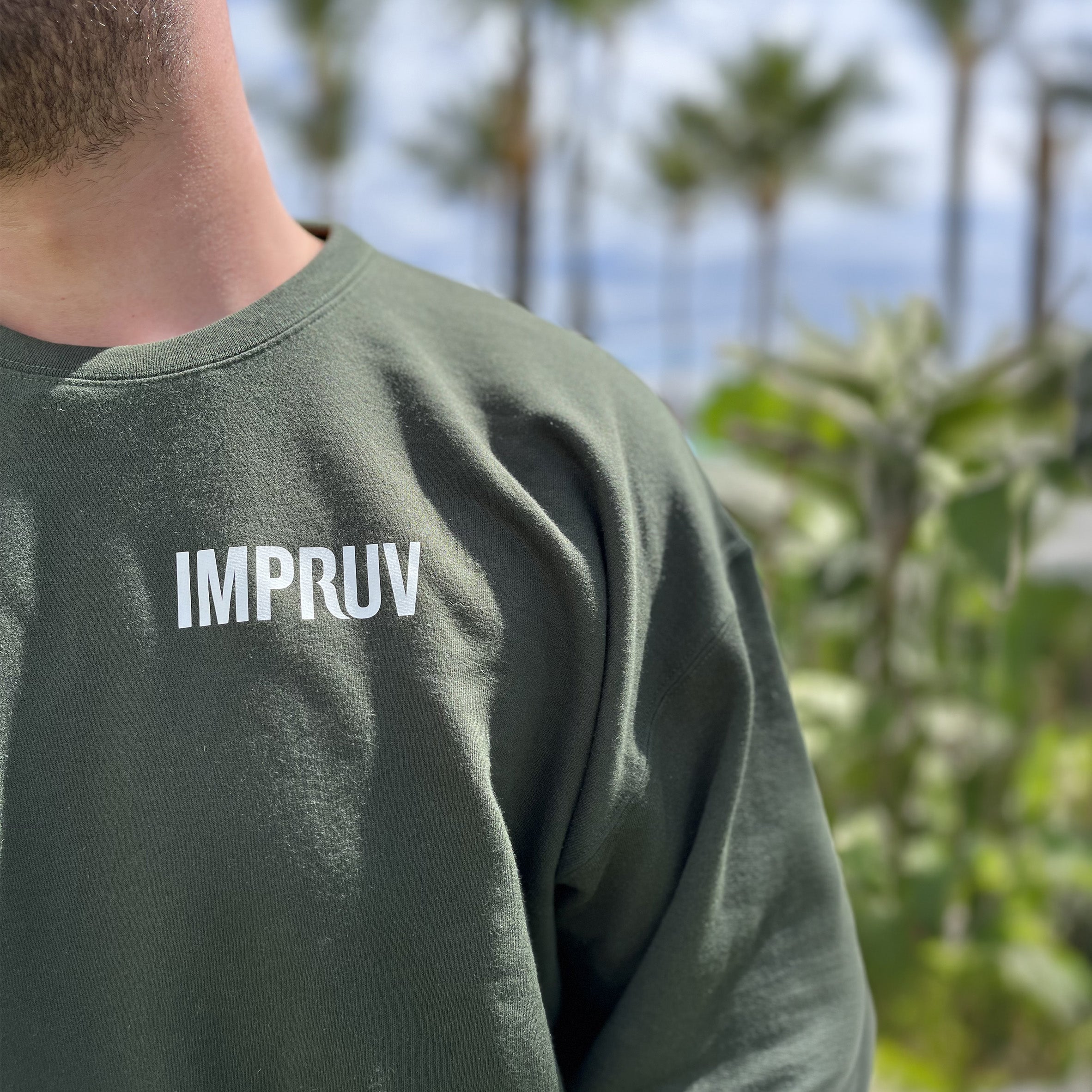 IMPRUV Wave – Crewneck oversize vert – vue de face – Drop 01