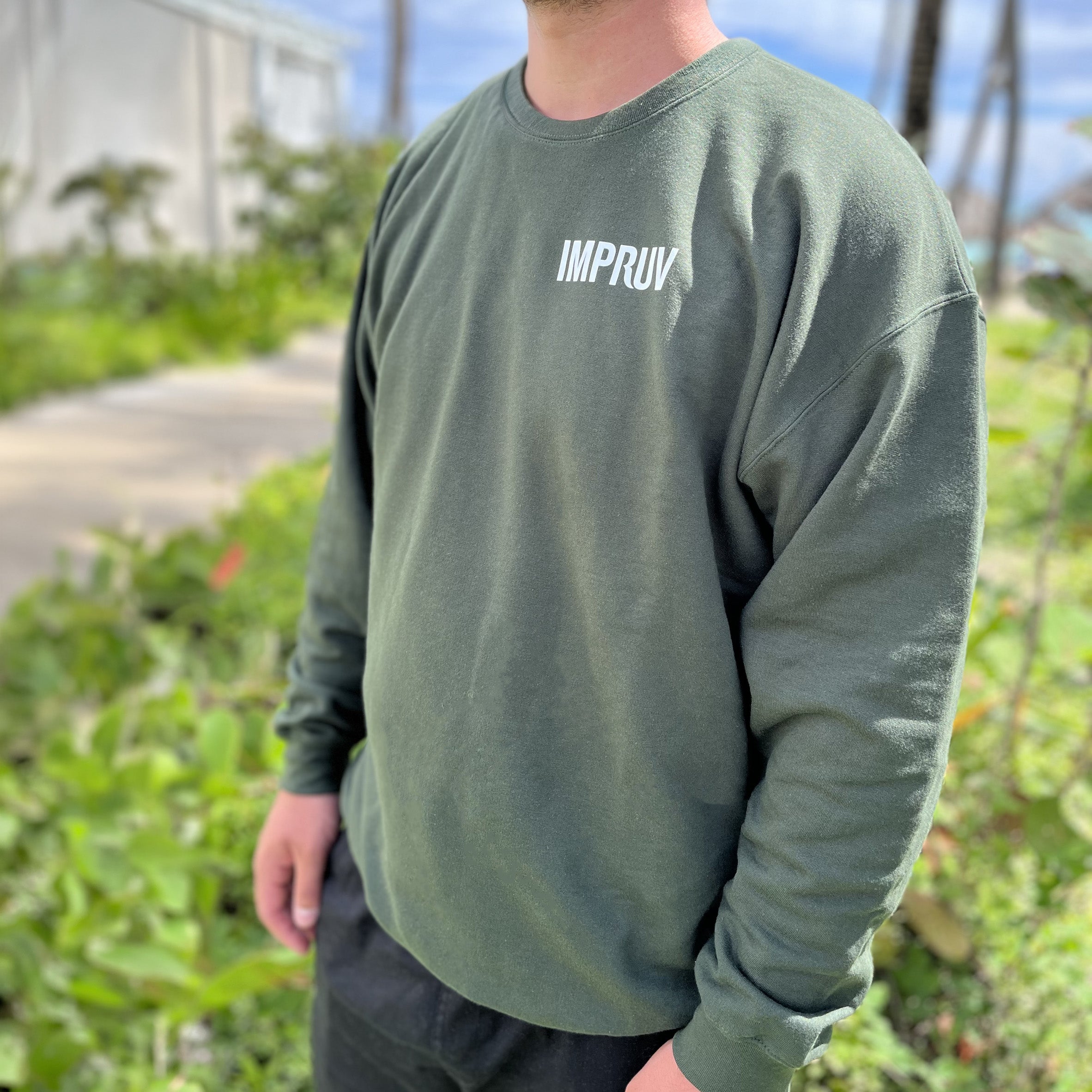 IMPRUV Wave – Crewneck oversize vert – vue de face – Drop 01